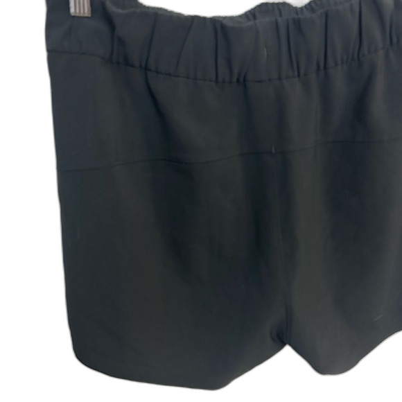 Lululemon Black On The Fly Short *Woven *2.5" Size 8 Athletic Gym Workout W7AFBS - Picture 13 of 16